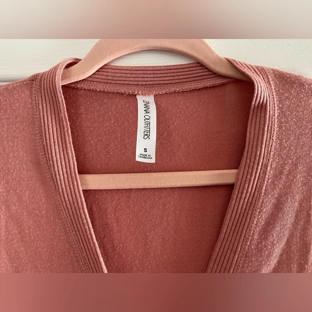 Zenana Outfitters Cardigan Sweater Women’s S Pink Button Up Knit top Long Sleeve